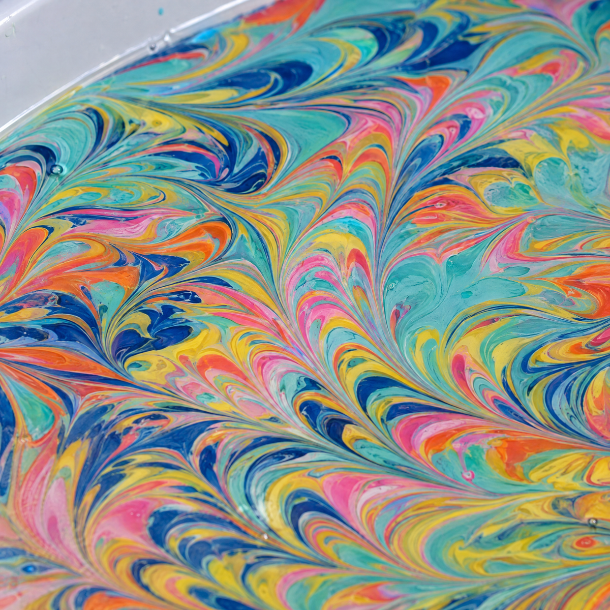 MagicMarble Nahaufnahme Marmormuster auf dem Wasser